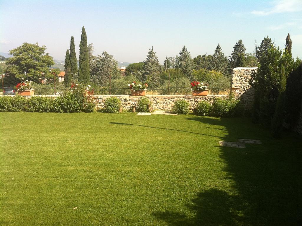 Casa Religiosa Di Ospitalita San Ponziano Bed & Breakfast สโปเลโต ภายนอก รูปภาพ