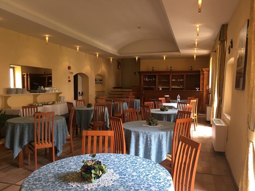 Casa Religiosa Di Ospitalita San Ponziano Bed & Breakfast สโปเลโต ภายนอก รูปภาพ